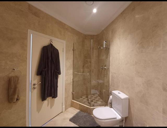 3 BEDROOM APARTMENT FOR SALE IN UMHLANGA ROCKS